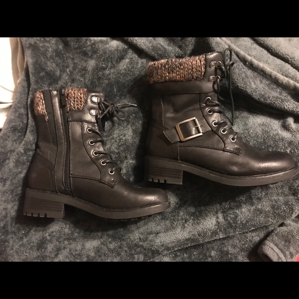 Torrid boots size 6.5 black